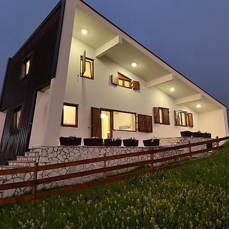 הוילה זבליאק Divine House מראה חיצוני תמונה